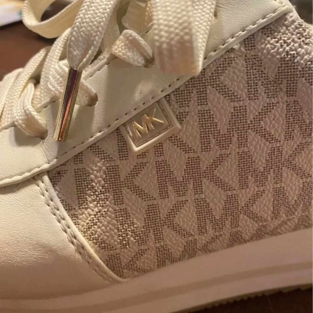 Michael Kors Cream and Gold Women's Sneakers - Picture 5 of 10